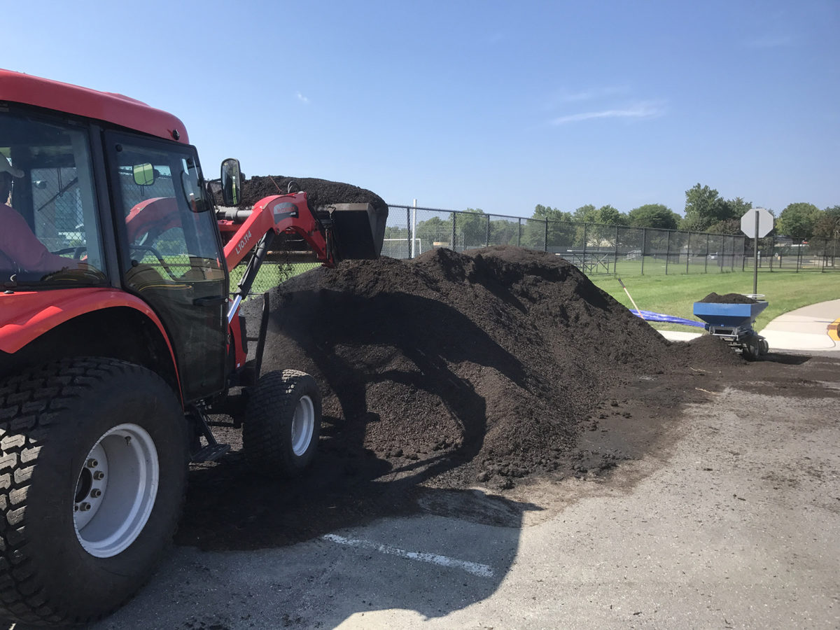 Organic Compost Applications - Lincoln Landscaping