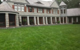 Organic Lawn Maintenance - Lincoln Landscaping Inc.